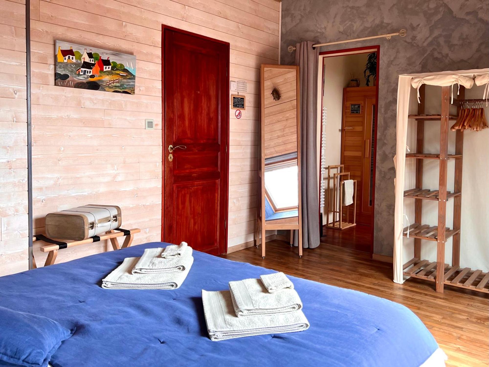 Bed and Breakfast La Bisquine à Saint-Nolff Extérieur photo