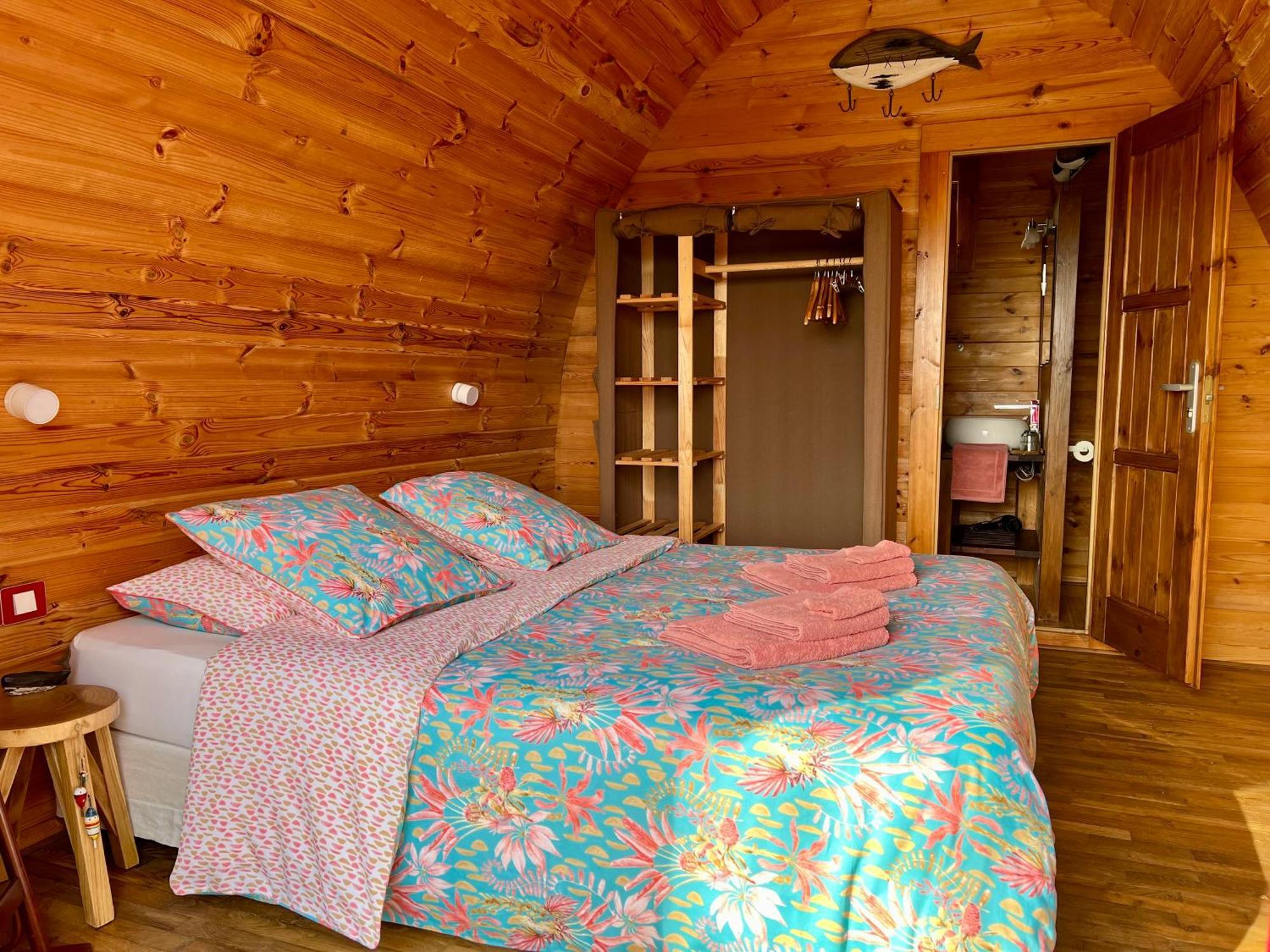 Bed and Breakfast La Bisquine à Saint-Nolff Extérieur photo